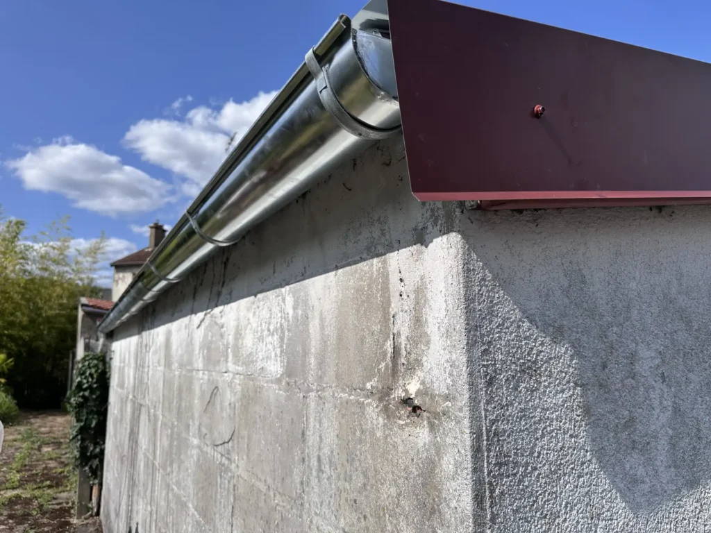 Gouttières endommagées - Dépannage toiture urgent au Mans