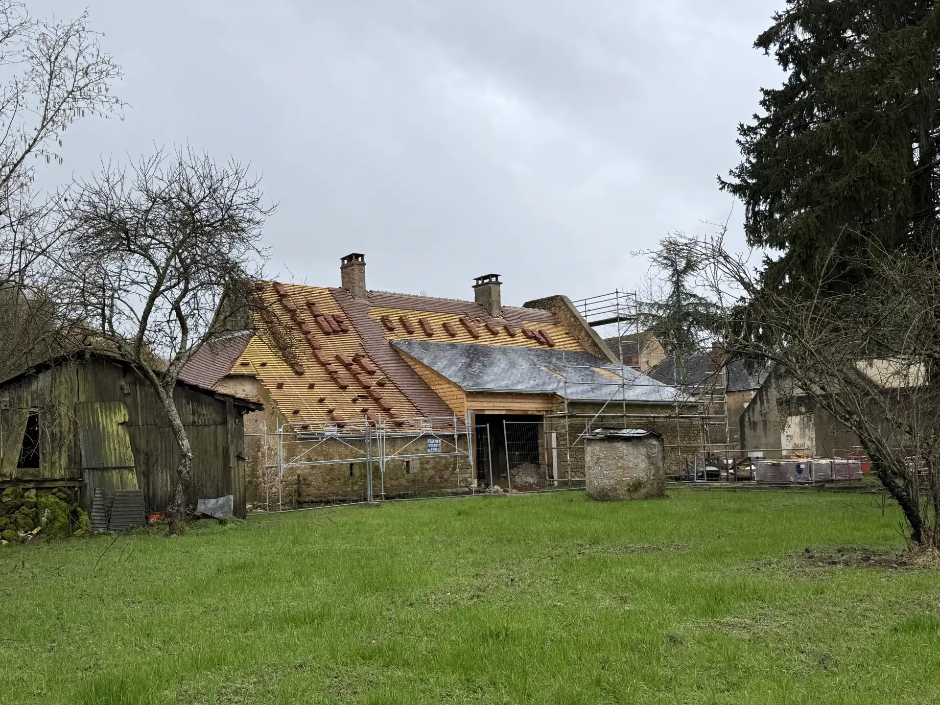 Dépannage toiture urgent au Mans